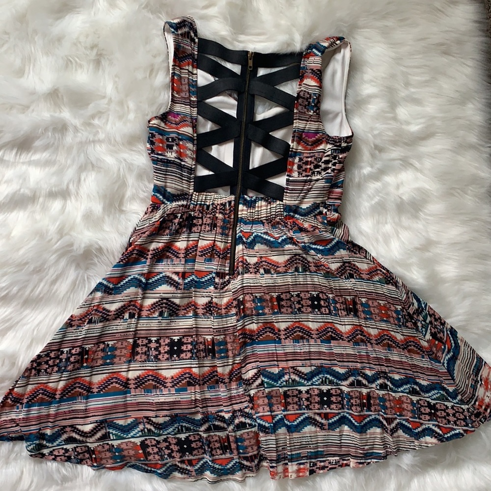 Dress - Picture 2 of 2